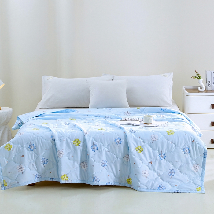 91家纺网 家纺一手货源 找家纺 诗雅纺织 2026新款亲肤绒夏被空调被夏凉被 四叶草