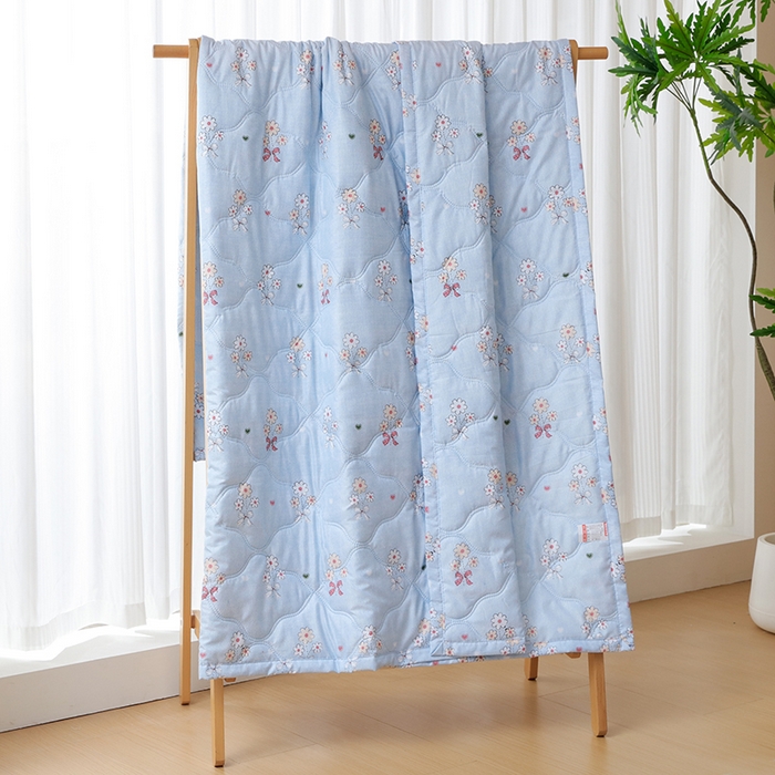 91家纺网 家纺一手货源 找家纺 诗雅纺织 2026新款亲肤绒夏被空调被夏凉被 礼花