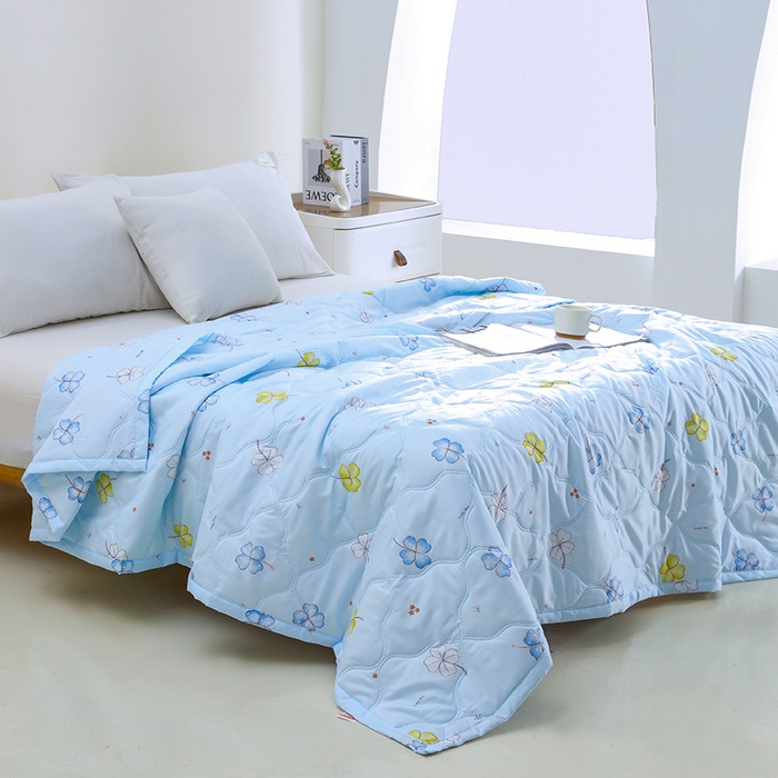 91家纺网 家纺一手货源 找家纺 诗雅纺织 2026新款亲肤绒夏被空调被夏凉被 四叶草