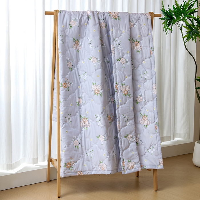 91家纺网 家纺一手货源 找家纺 诗雅纺织 2026新款亲肤绒夏被空调被夏凉被 花仙子