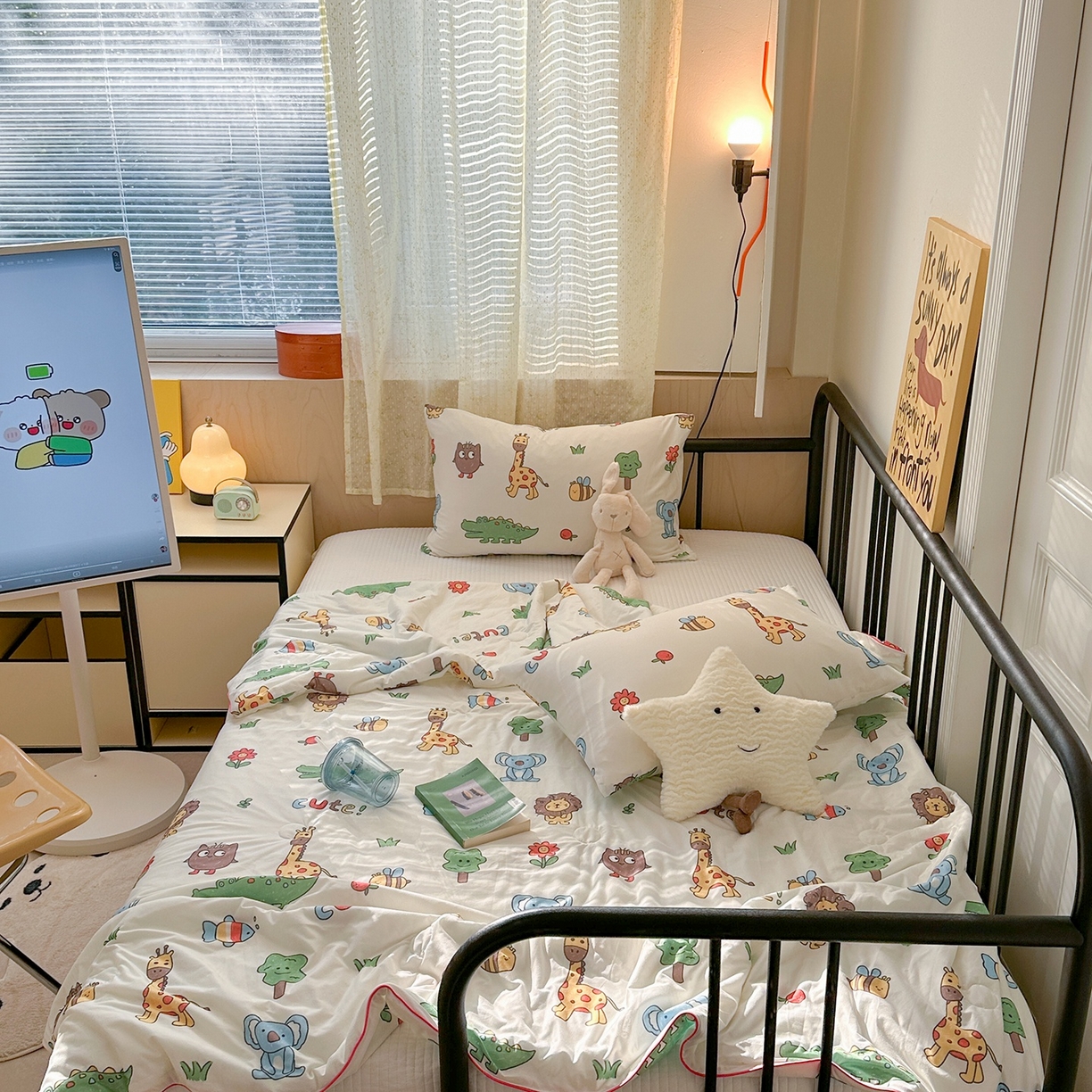 咏绒家纺工厂店 厂家直销网销爆款花型永不断货2025春夏新款A类牛奶针织棉大豆夏被（长期款） 嗡嗡森林