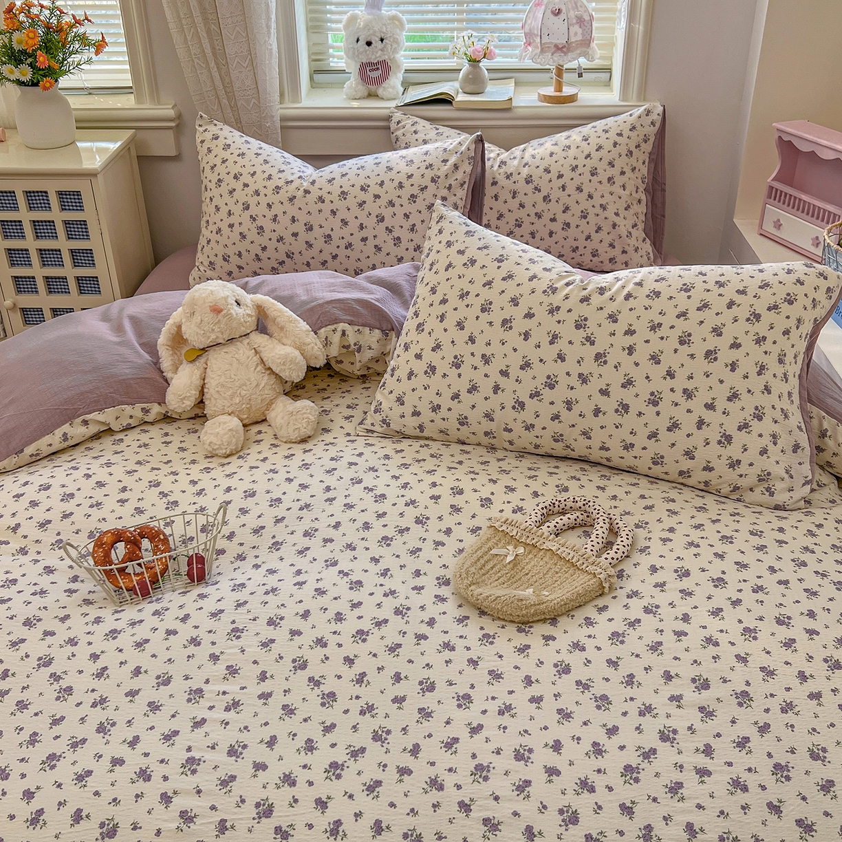 91家纺网 家纺一手货源 找家纺 金梦拉家纺 2026春夏新款云感双层纱皱皱纱系列四件套 紫色风信