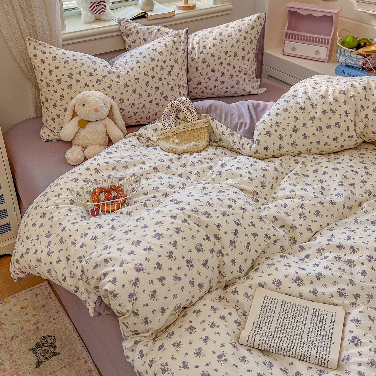 91家纺网 家纺一手货源 找家纺 金梦拉家纺 2026春夏新款云感双层纱皱皱纱系列四件套 紫色风信