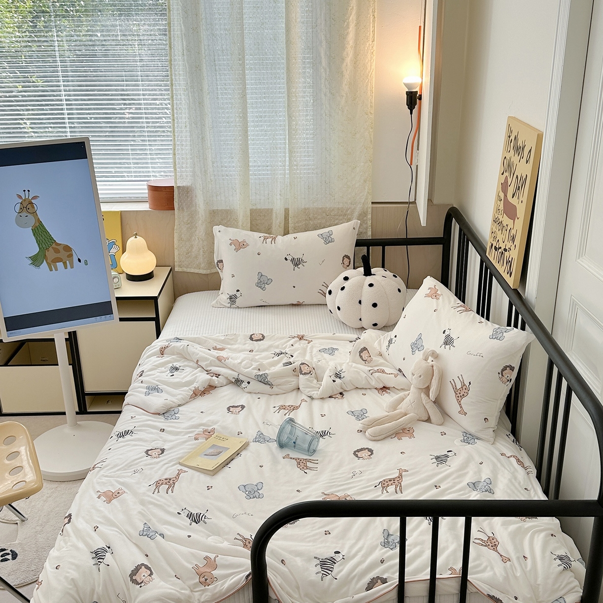 咏绒家纺工厂店 厂家直销网销爆款花型永不断货2025春夏新款A类牛奶针织棉大豆夏被（长期款） 小动物们