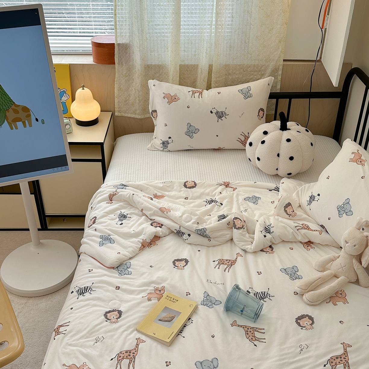 91家纺网 家纺一手货源 找家纺 咏绒家纺工厂店 厂家直销网销爆款花型永不断货2025春夏新款A类牛奶针织棉大豆夏被（长期款） 小动物们