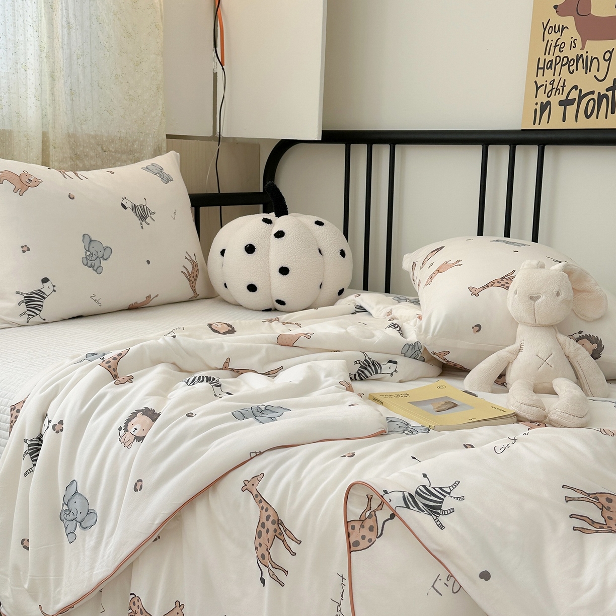 91家纺网 家纺一手货源 找家纺 咏绒家纺工厂店 厂家直销网销爆款花型永不断货2025春夏新款A类牛奶针织棉大豆夏被（长期款） 小动物们