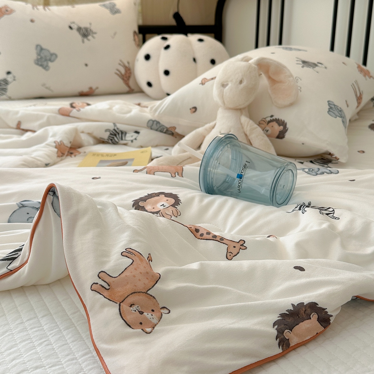 91家纺网 家纺一手货源 找家纺 咏绒家纺工厂店 厂家直销网销爆款花型永不断货2025春夏新款A类牛奶针织棉大豆夏被（长期款） 小动物们