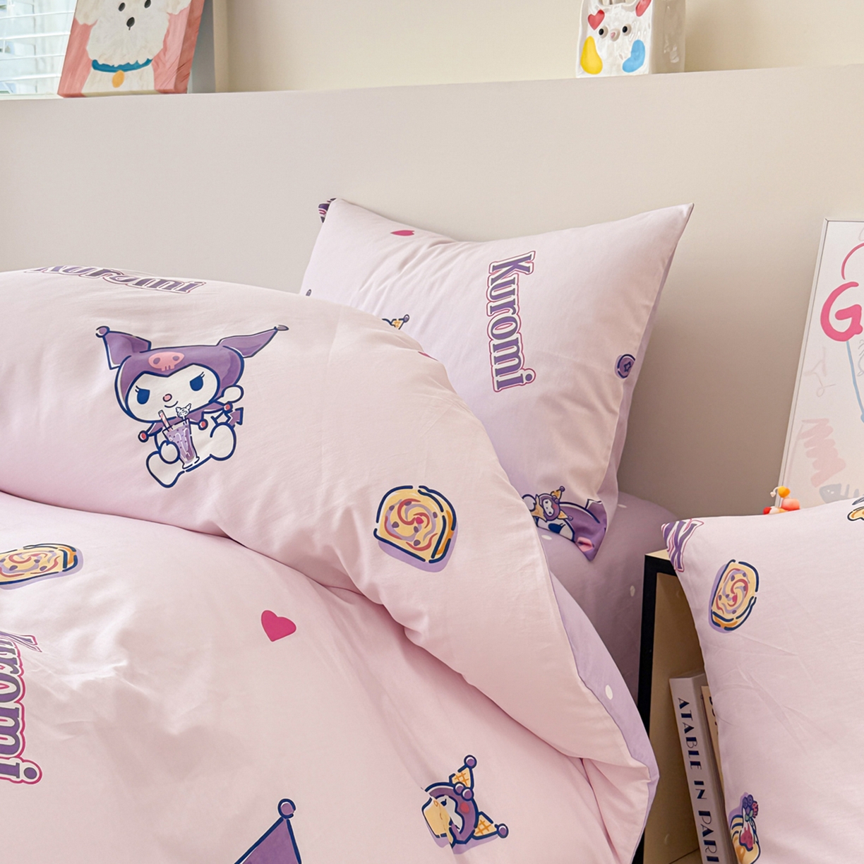 91家纺网 家纺一手货源 找家纺 女子家纺 2026新款40支100%纯棉全棉13070斜纹四件套 甜甜库洛米