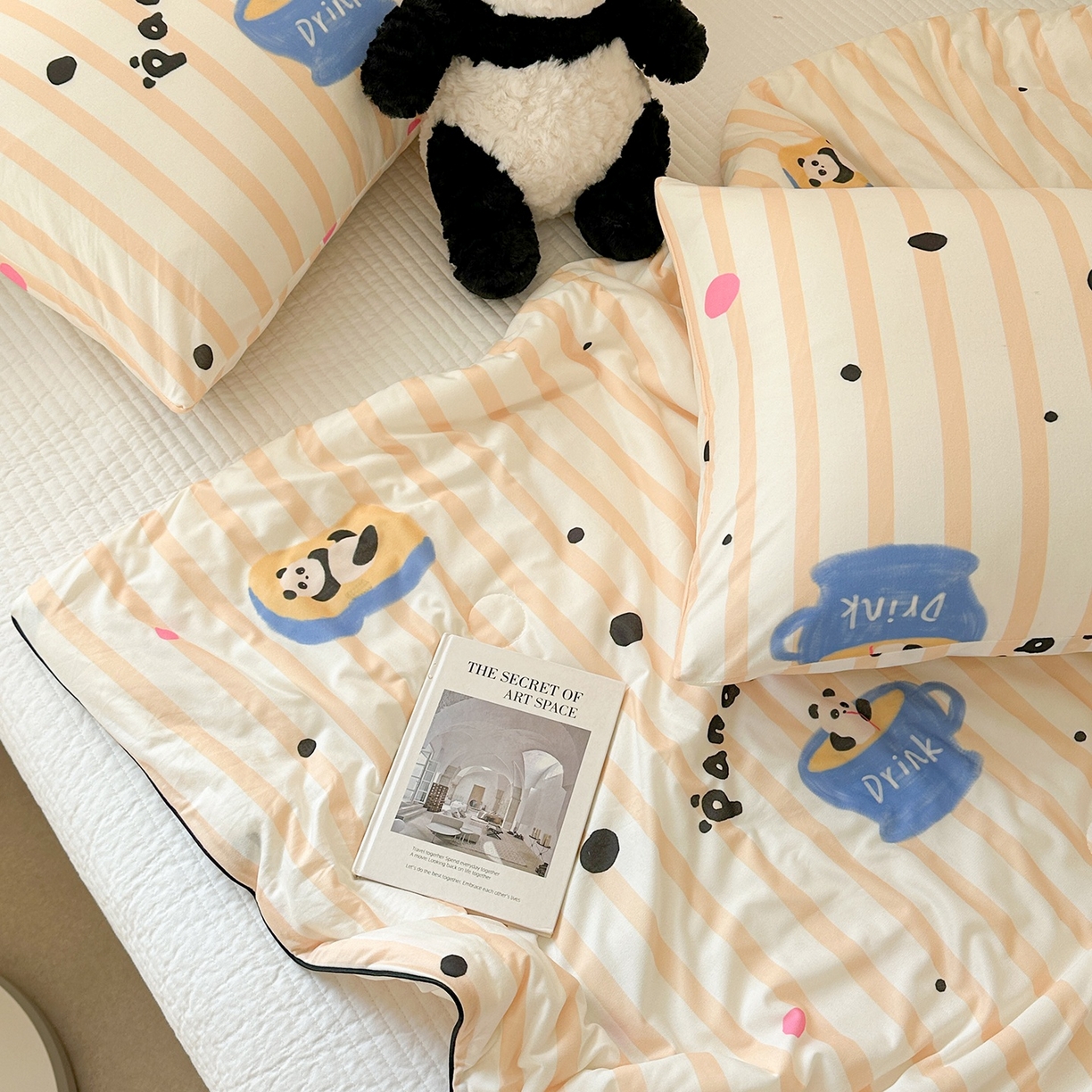 91家纺网 家纺一手货源 找家纺 咏绒家纺工厂店 厂家直销网销爆款花型永不断货2025春夏新款A类牛奶针织棉大豆夏被（长期款） 熊猫咖啡