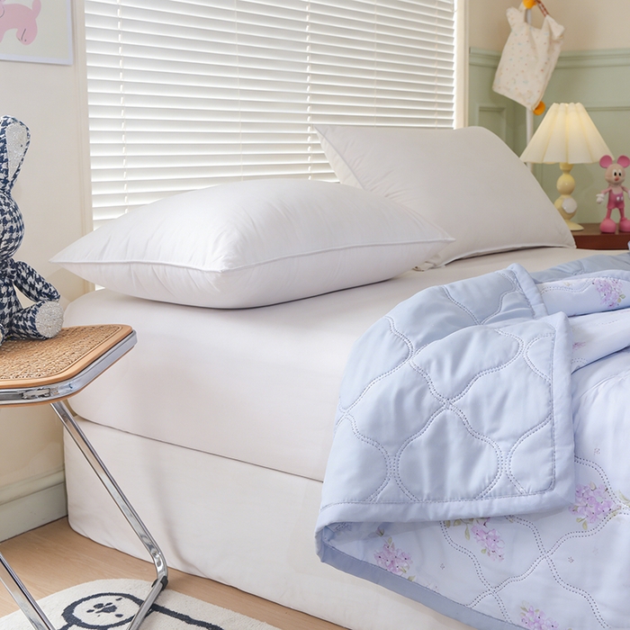 91家纺网 家纺一手货源 找家纺 诗雅纺织 2025新款超柔水洗棉夏凉被空调被超声波压花夏被礼品被 紫藤萝