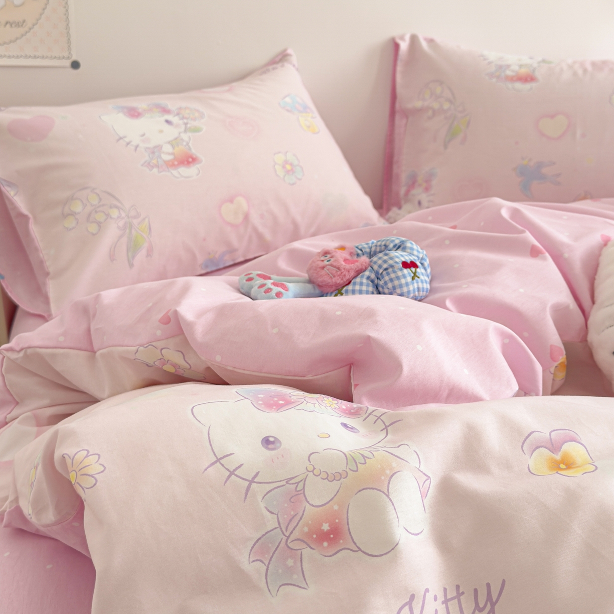 91家纺网 家纺一手货源 找家纺 女子家纺 2026新款40支100%纯棉全棉13070斜纹四件套 甜心kitty 粉