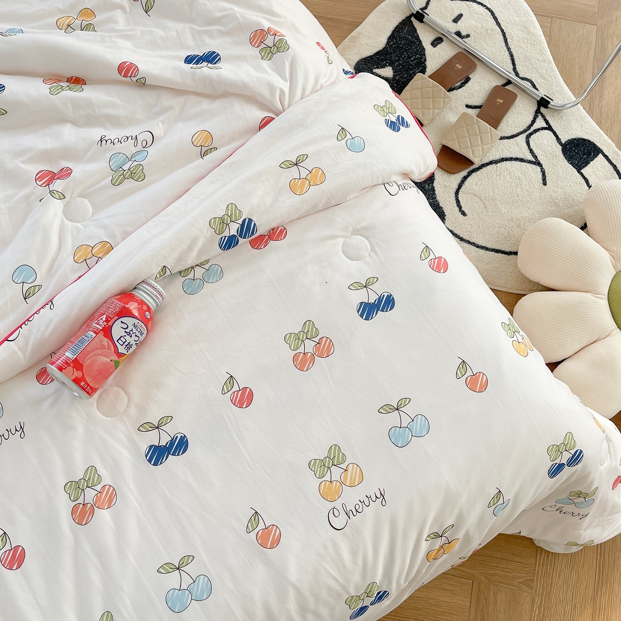 91家纺网 家纺一手货源 找家纺 咏绒家纺工厂店 厂家直销网销爆款花型永不断货2025春夏新款A类牛奶针织棉大豆夏被（长期款） 樱桃画