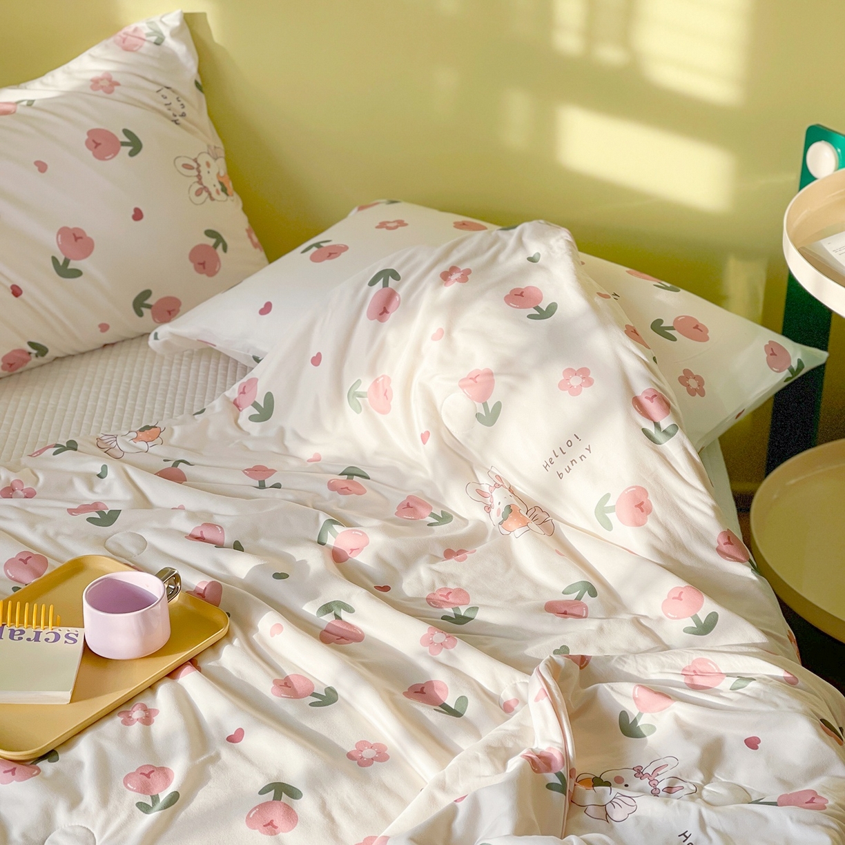 91家纺网 家纺一手货源 找家纺 咏绒家纺工厂店 厂家直销网销爆款花型永不断货2025春夏新款A类牛奶针织棉大豆夏被（长期款） 郁金香兔