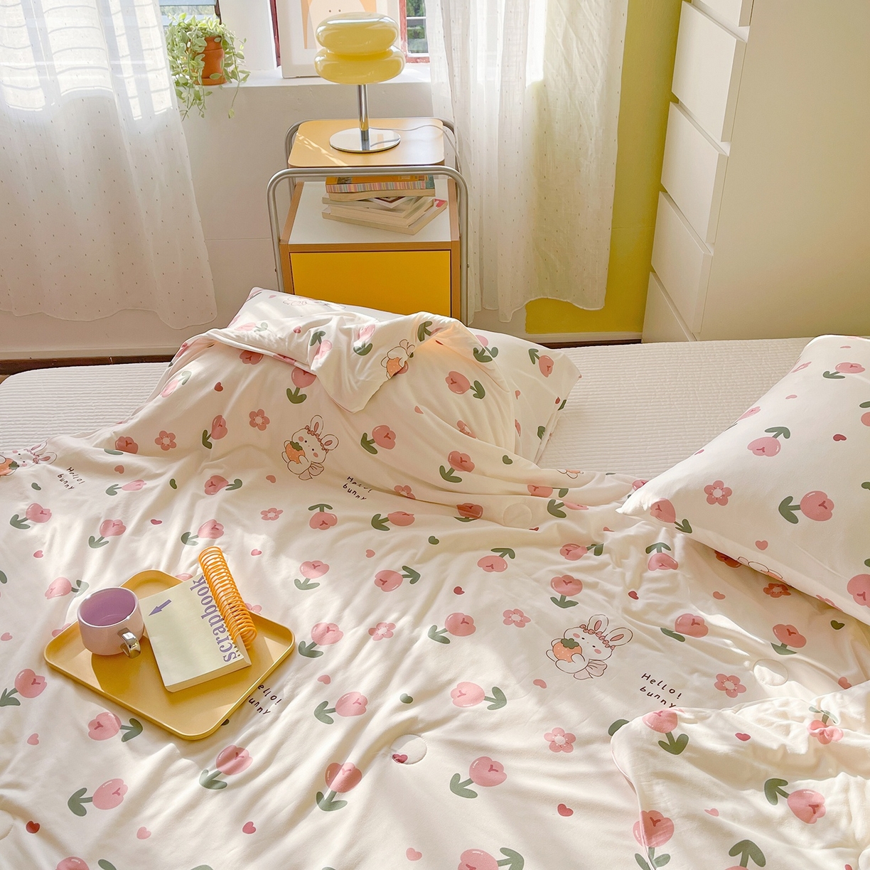 91家纺网 家纺一手货源 找家纺 咏绒家纺工厂店 厂家直销网销爆款花型永不断货2025春夏新款A类牛奶针织棉大豆夏被（长期款） 郁金香兔