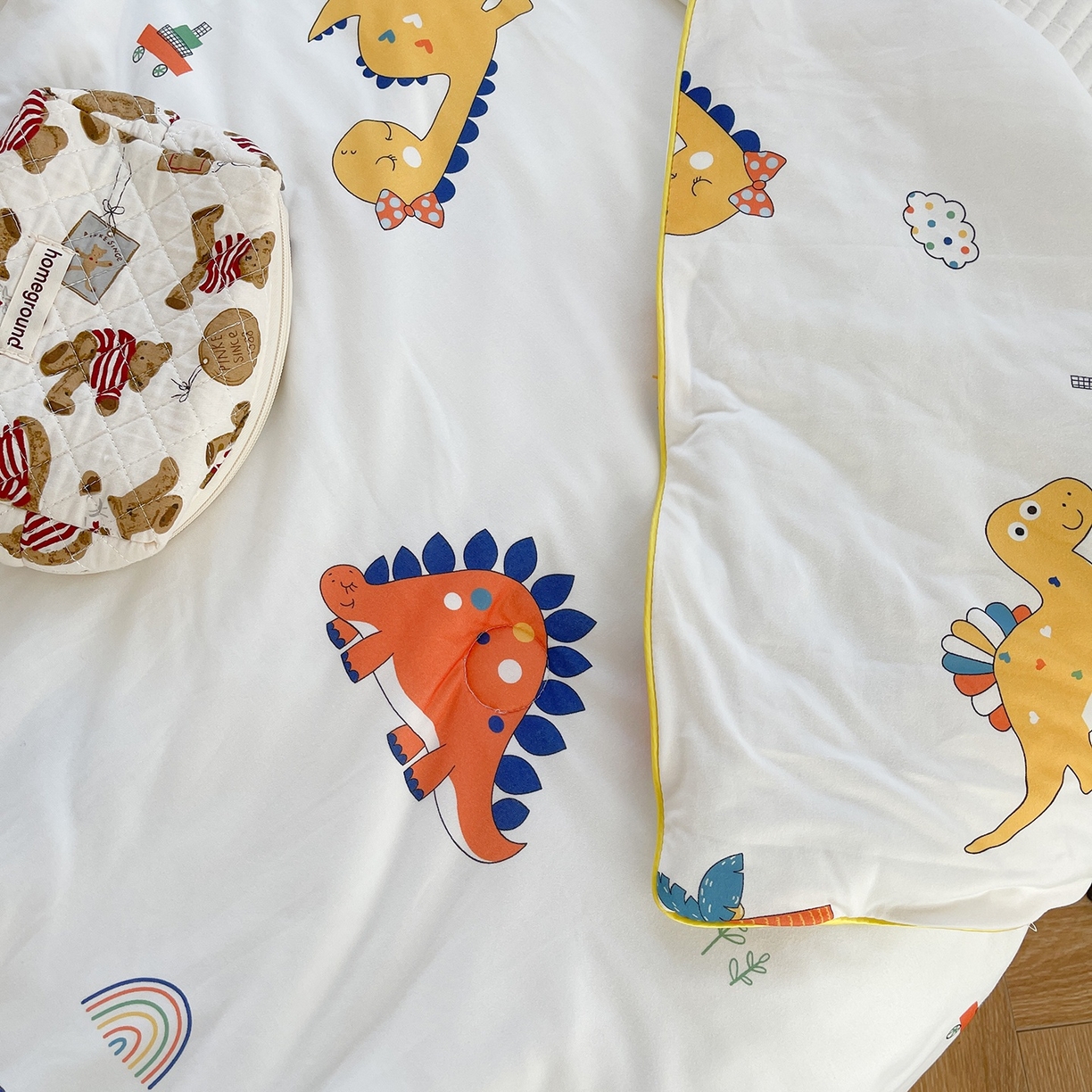 91家纺网 家纺一手货源 找家纺 咏绒家纺工厂店 厂家直销网销爆款花型永不断货2025春夏新款A类牛奶针织棉大豆夏被（长期款） 侏罗纪