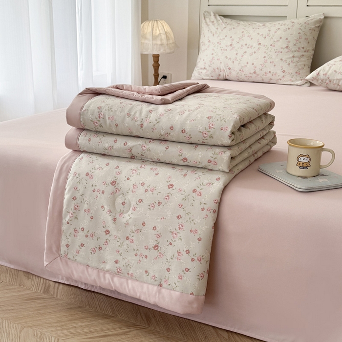 91家纺网 家纺一手货源 找家纺 盛凡家纺 2026新款小清新抗菌夏被夏凉被空调被被子被芯夏被四件套 半亩花田