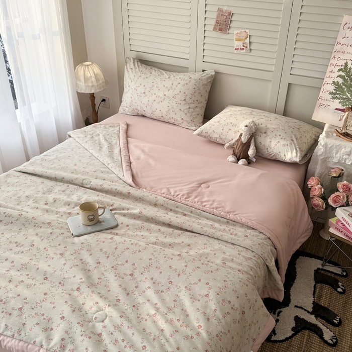 91家纺网 家纺一手货源 找家纺 盛凡家纺 2026新款小清新抗菌夏被夏凉被空调被被子被芯夏被四件套 半亩花田