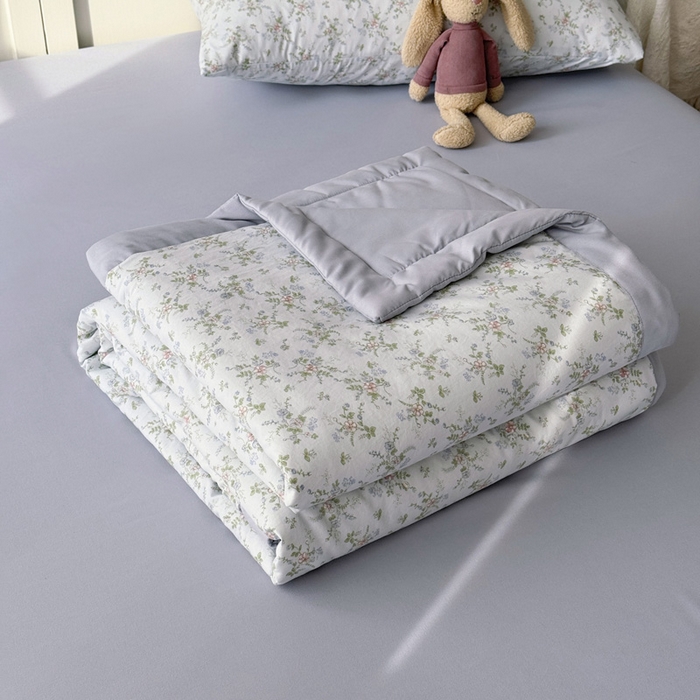 91家纺网 家纺一手货源 找家纺 盛凡家纺 2026新款小清新抗菌夏被夏凉被空调被被子被芯夏被四件套 川纱蓝