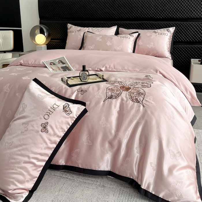 91家纺网 家纺一手货源 找家纺 金牛座家纺 2026新款贡缎亮丝提花刺绣四件套-蝶韵 蝶韵-豆沙粉