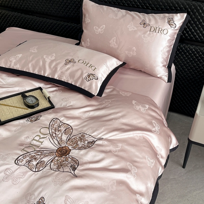 91家纺网 家纺一手货源 找家纺 金牛座家纺 2026新款贡缎亮丝提花刺绣四件套-蝶韵 蝶韵-豆沙粉