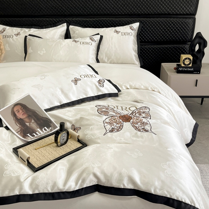 91家纺网 家纺一手货源 找家纺 金牛座家纺 2026新款贡缎亮丝提花刺绣四件套-蝶韵 蝶韵-奶白