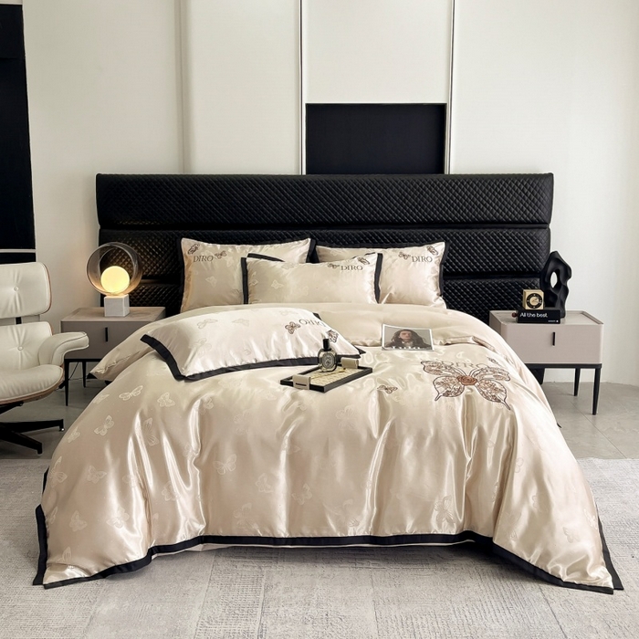 91家纺网 家纺一手货源 找家纺 金牛座家纺 2026新款贡缎亮丝提花刺绣四件套-蝶韵 蝶韵-香槟