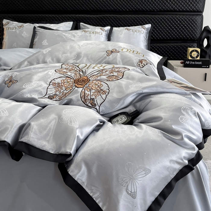 91家纺网 家纺一手货源 找家纺 金牛座家纺 2026新款贡缎亮丝提花刺绣四件套-蝶韵 蝶韵-浅灰