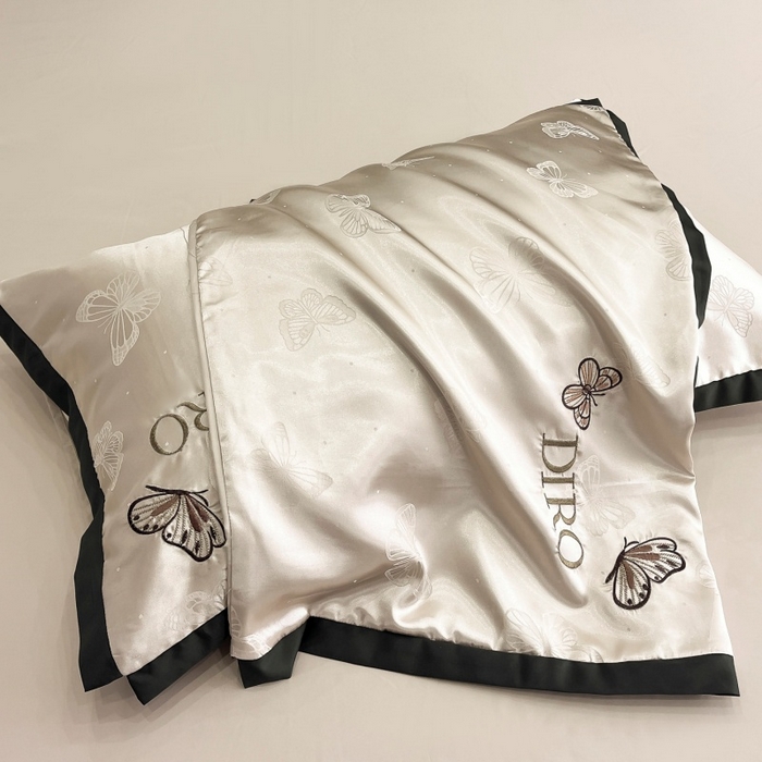 91家纺网 家纺一手货源 找家纺 金牛座家纺 2026新款贡缎亮丝提花刺绣四件套-蝶韵 蝶韵-香槟