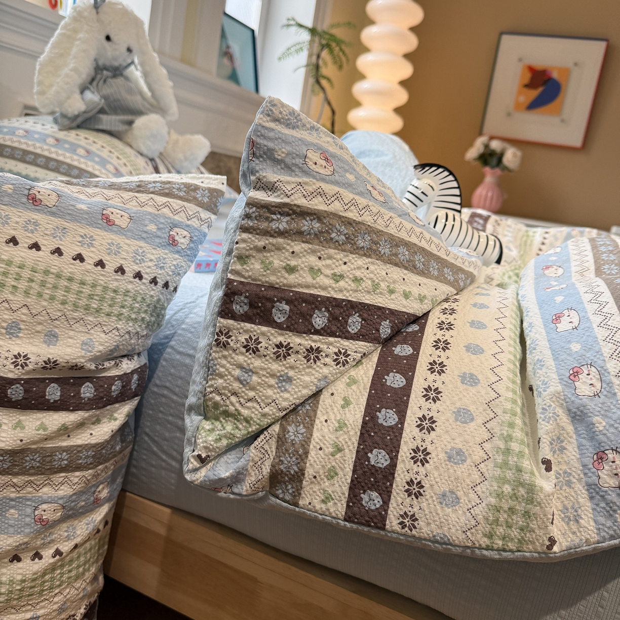 91家纺网 家纺一手货源 找家纺 （总）盼季家纺 2026新款简单款105g泡芙棉印花四件套-费尔岛