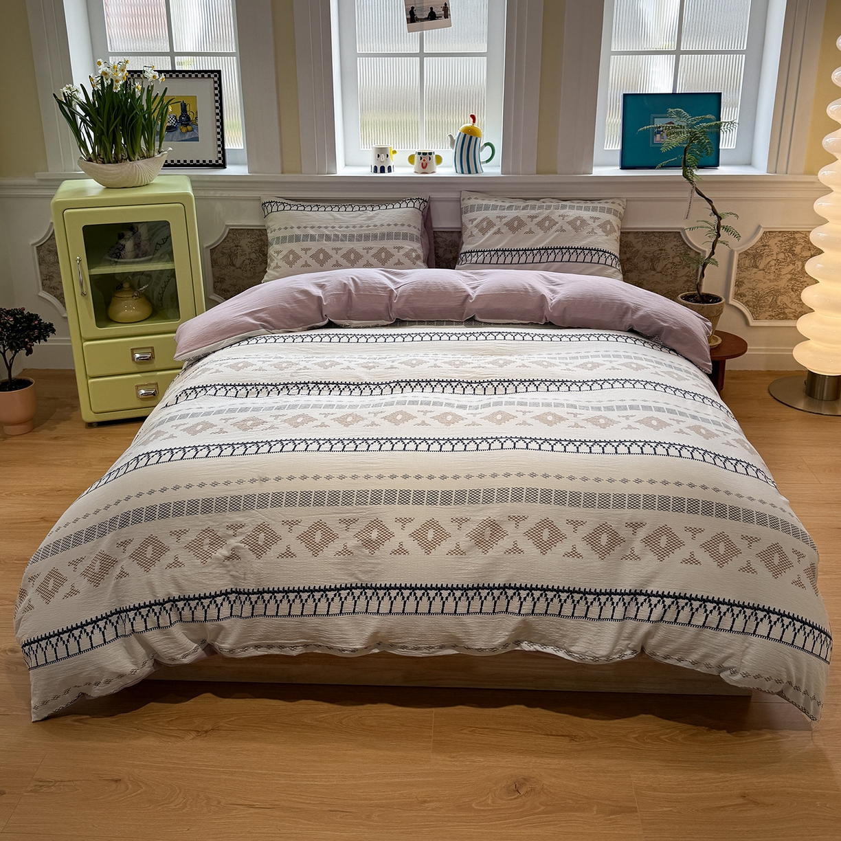 91家纺网 家纺一手货源 找家纺 盼季家纺 2026新款简单款105g泡芙棉印花四件套-费尔岛 费尔岛系列-米基亚