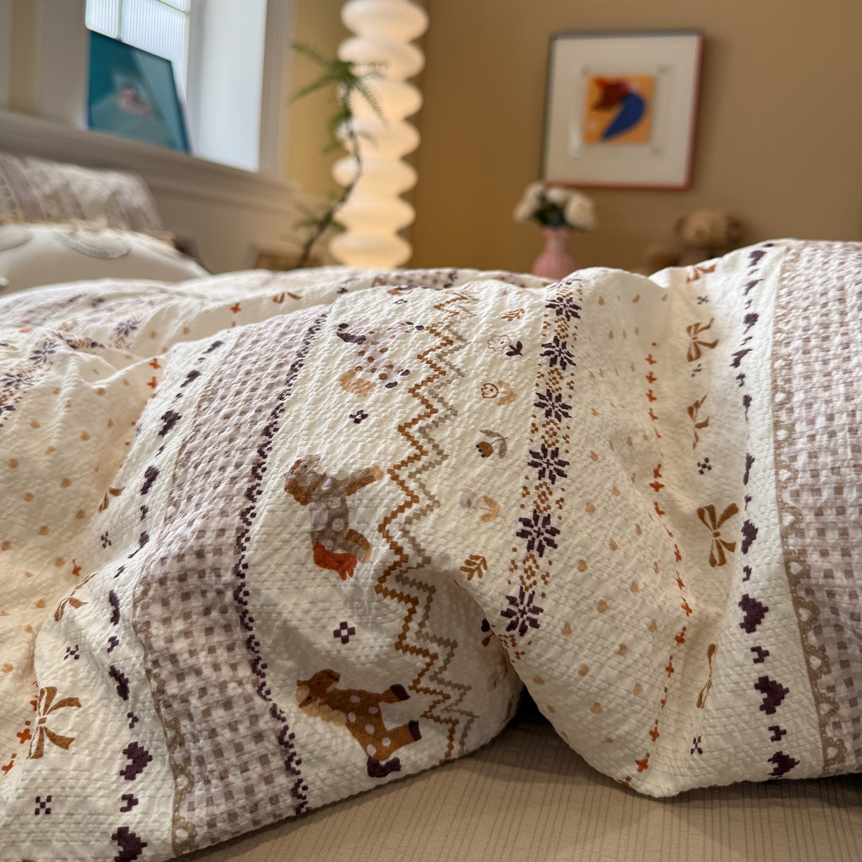 91家纺网 家纺一手货源 找家纺 盼季家纺 2026新款简单款105g泡芙棉印花四件套-费尔岛 费尔岛系列-小马吉