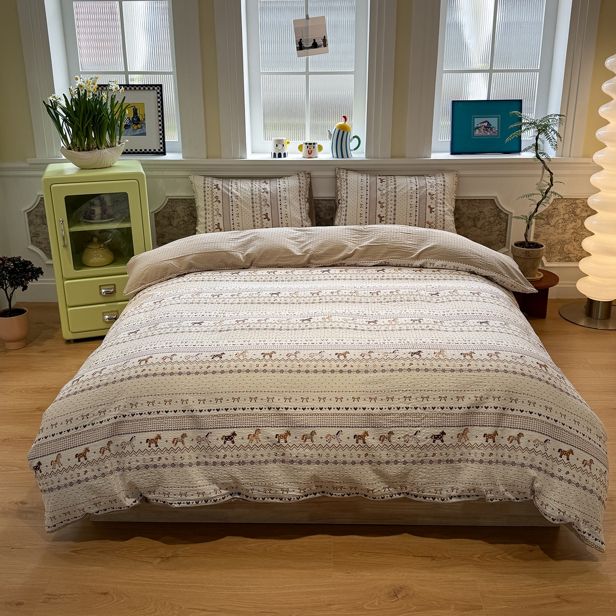 91家纺网 家纺一手货源 找家纺 盼季家纺 2026新款简单款105g泡芙棉印花四件套-费尔岛 费尔岛系列-小马吉