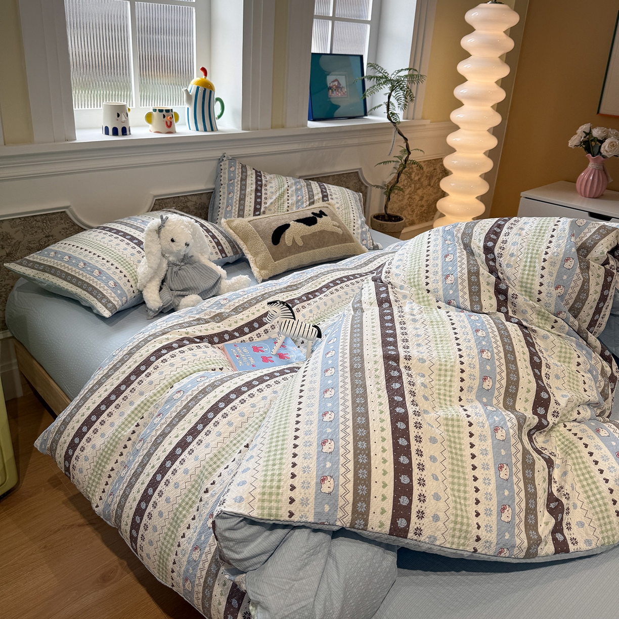 91家纺网 家纺一手货源 找家纺 盼季家纺 2026新款简单款105g泡芙棉印花四件套-费尔岛 费尔岛系列-喵喵