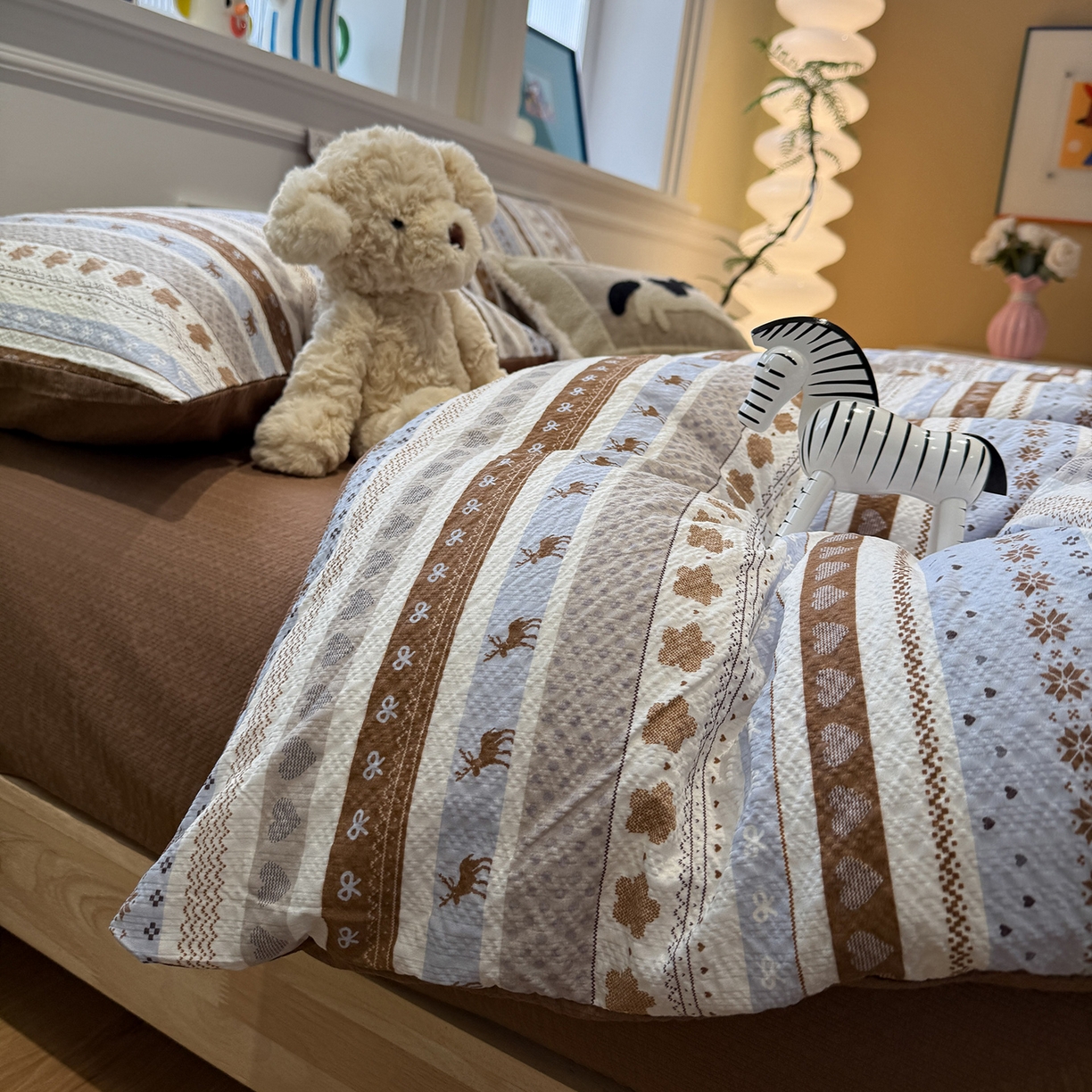 91家纺网 家纺一手货源 找家纺 盼季家纺 2026新款简单款105g泡芙棉印花四件套-费尔岛 费尔岛系列-晴空小狗