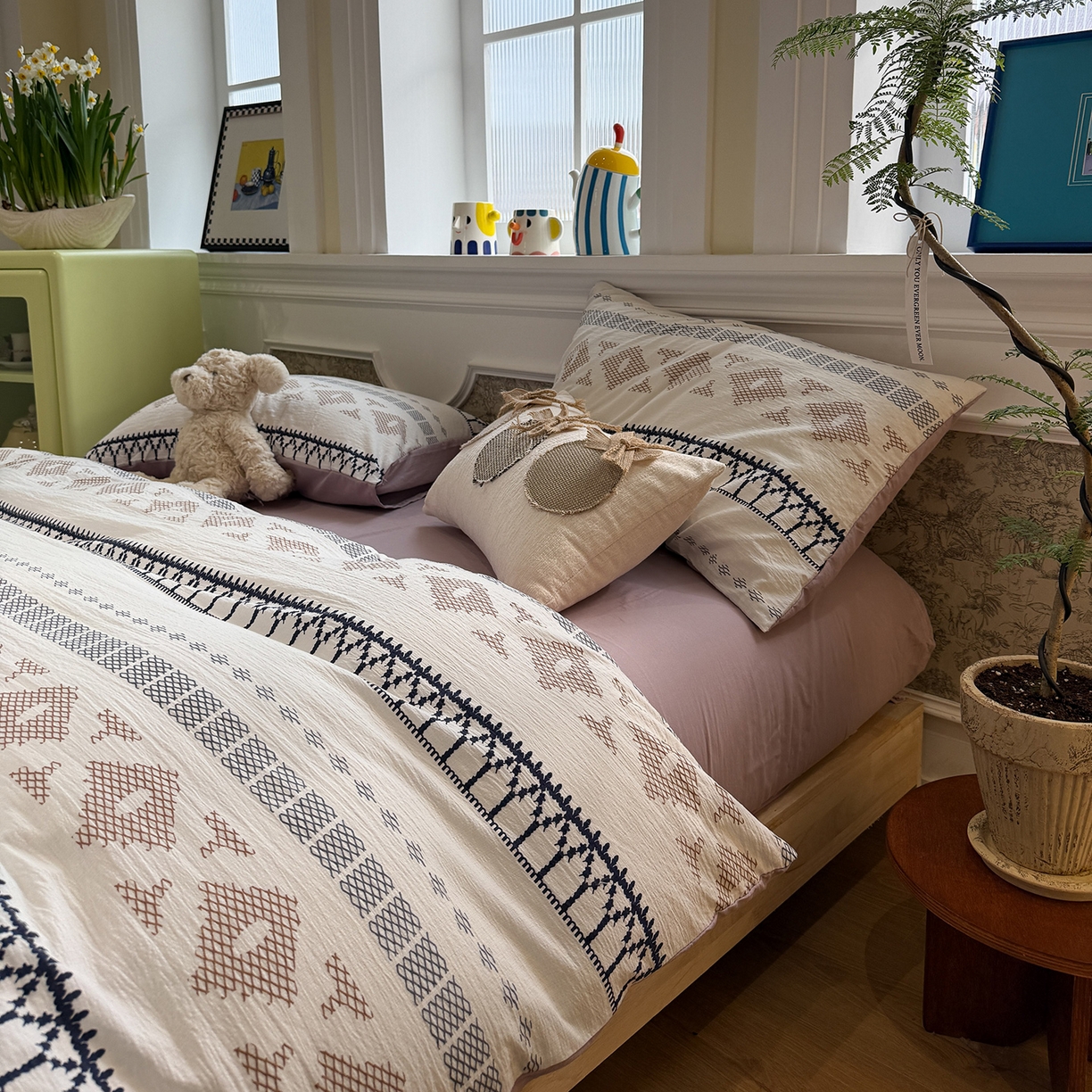 91家纺网 家纺一手货源 找家纺 盼季家纺 2026新款简单款105g泡芙棉印花四件套-费尔岛 费尔岛系列-米基亚