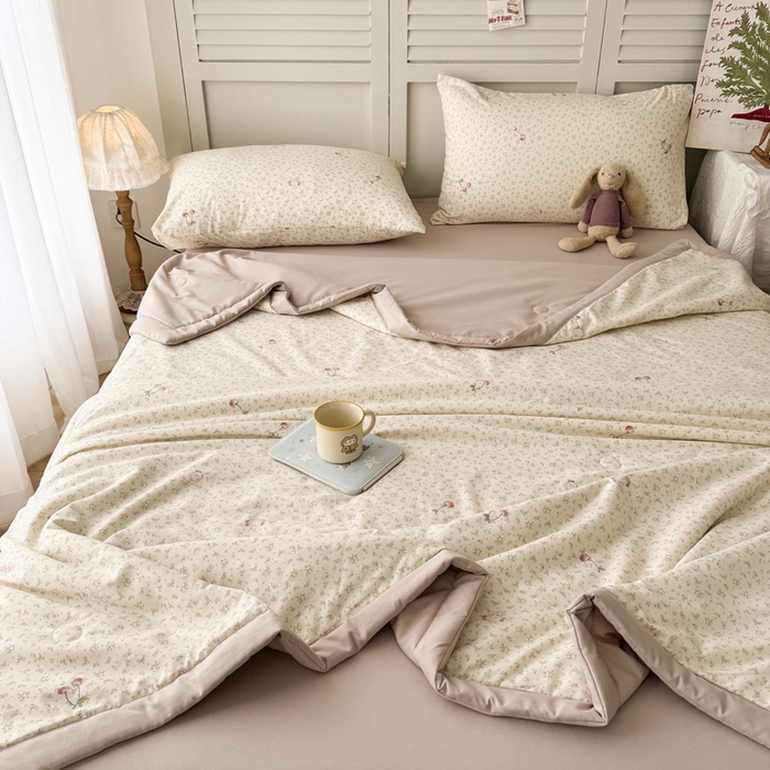 91家纺网 家纺一手货源 找家纺 盛凡家纺 2026新款小清新抗菌夏被夏凉被空调被被子被芯夏被四件套 花枝小兔