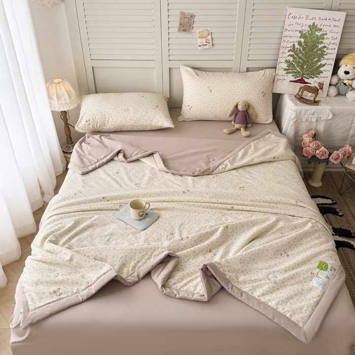 91家纺网 家纺一手货源 找家纺 盛凡家纺 2026新款小清新抗菌夏被夏凉被空调被被子被芯夏被四件套 花枝小兔