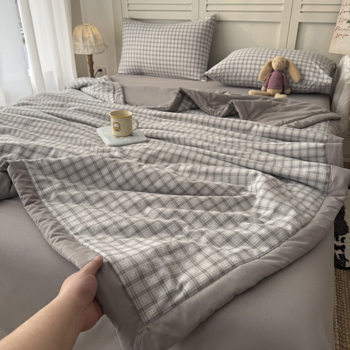 91家纺网 家纺一手货源 找家纺 盛凡家纺 2026新款小清新抗菌夏被夏凉被空调被被子被芯夏被四件套 简织格调