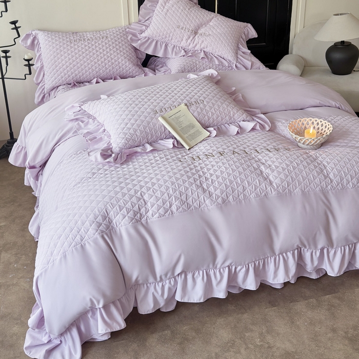 91家纺网 家纺一手货源 找家纺 豪美鑫 2026新款绗缝绣花四件套-可可小姐系列 可可小姐-淡紫色