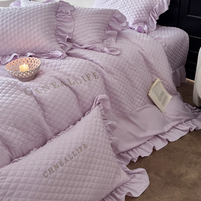 91家纺网 家纺一手货源 找家纺 豪美鑫 2026新款绗缝绣花四件套-可可小姐系列 可可小姐-淡紫色