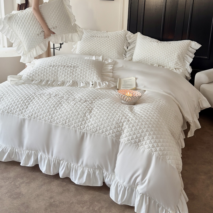 91家纺网 家纺一手货源 找家纺 豪美鑫 2026新款绗缝绣花四件套-可可小姐系列 可可小姐-奶白