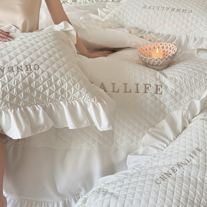 91家纺网 家纺一手货源 找家纺 豪美鑫 2026新款绗缝绣花四件套-可可小姐系列 可可小姐-奶白