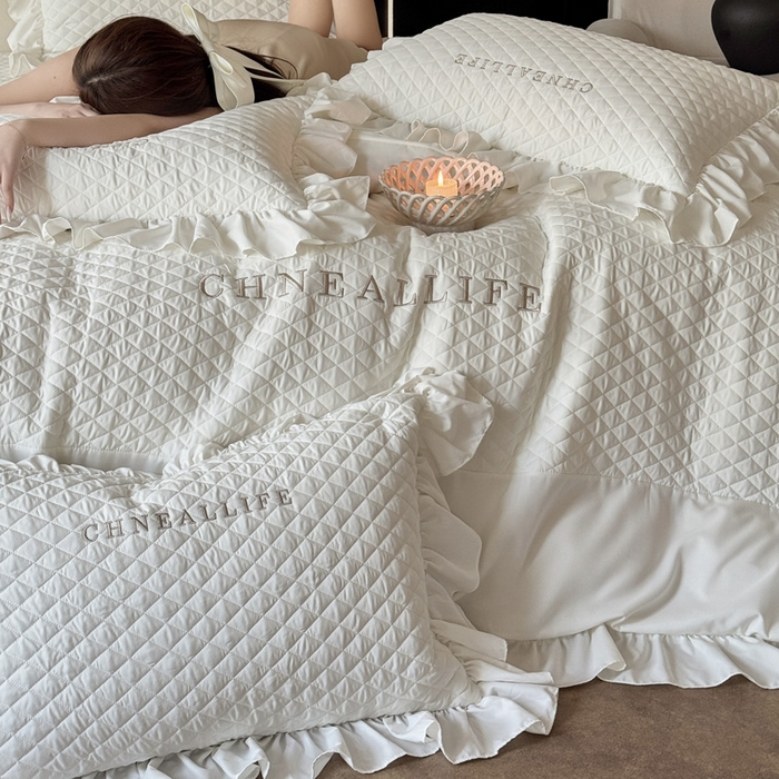 91家纺网 家纺一手货源 找家纺 豪美鑫 2026新款绗缝绣花四件套-可可小姐系列 可可小姐-奶白