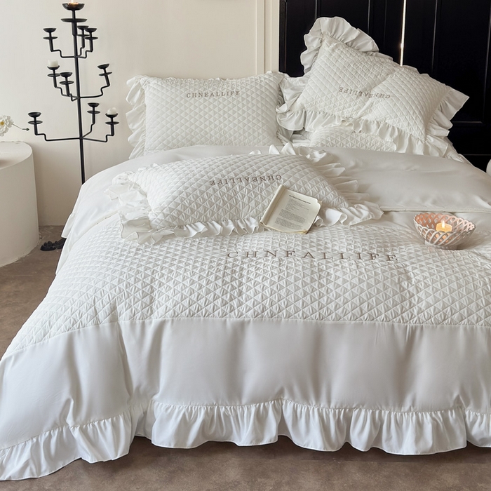 91家纺网 家纺一手货源 找家纺 豪美鑫 2026新款绗缝绣花四件套-可可小姐系列 可可小姐-奶白