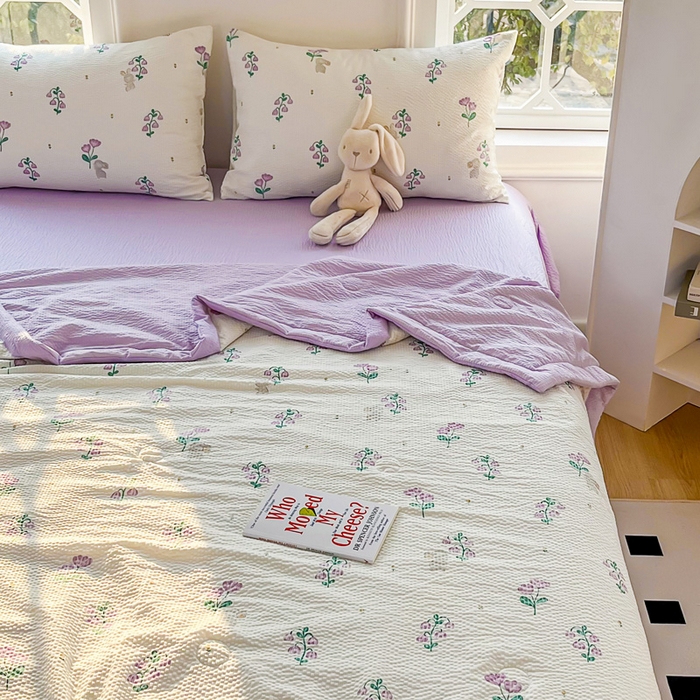 91家纺网 家纺一手货源 找家纺 默忆 2026新款A类泡泡棉夏被泡芙棉印花夏被四件套空调被夏凉被 兔兔花园