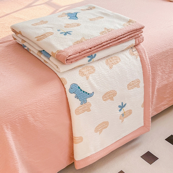 91家纺网 家纺一手货源 找家纺 默忆 2026新款A类泡泡棉夏被泡芙棉印花夏被四件套空调被夏凉被 恐龙世界