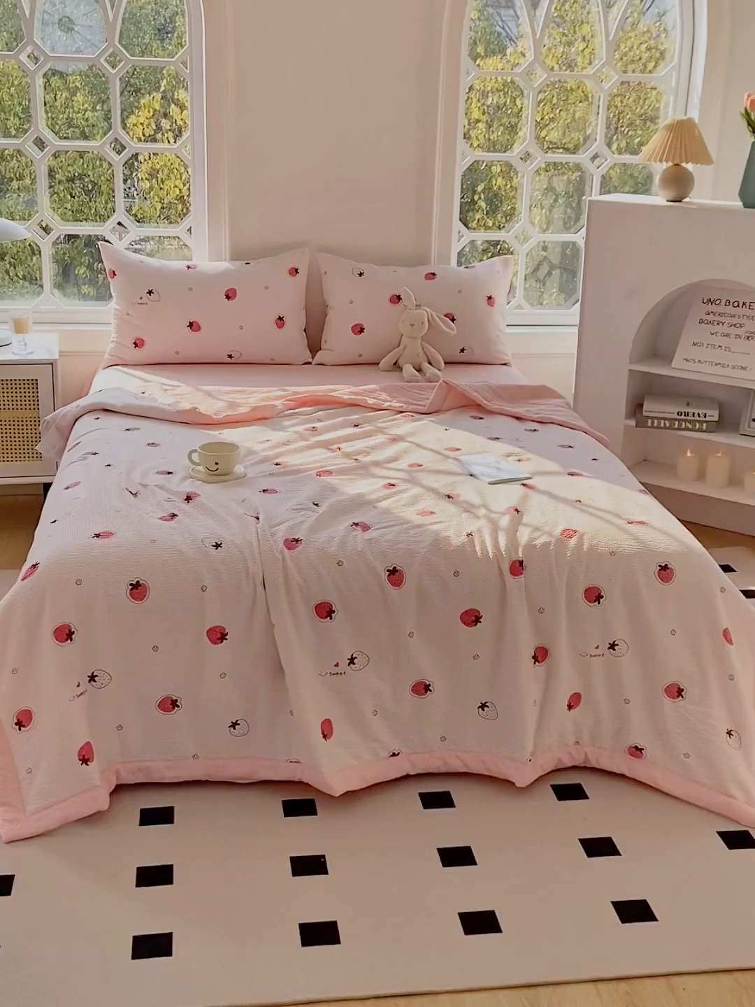 91家纺网 家纺一手货源 找家纺 默忆 2026新款A类泡泡棉夏被泡芙棉印花夏被四件套空调被夏凉被 甜蜜莓莓