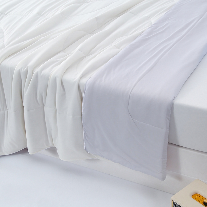 91家纺网 家纺一手货源 找家纺 默忆 2026新款瓜瓜凉感夏被 被子被芯 象牙白