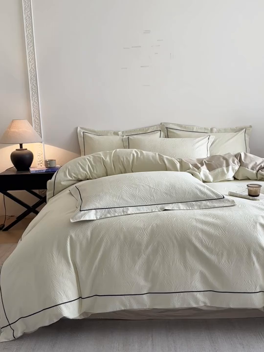 91家纺网 家纺一手货源 找家纺 首尔家纺 2026新款浮雕提花色织全棉四件套 斑马纹-米白拼咖