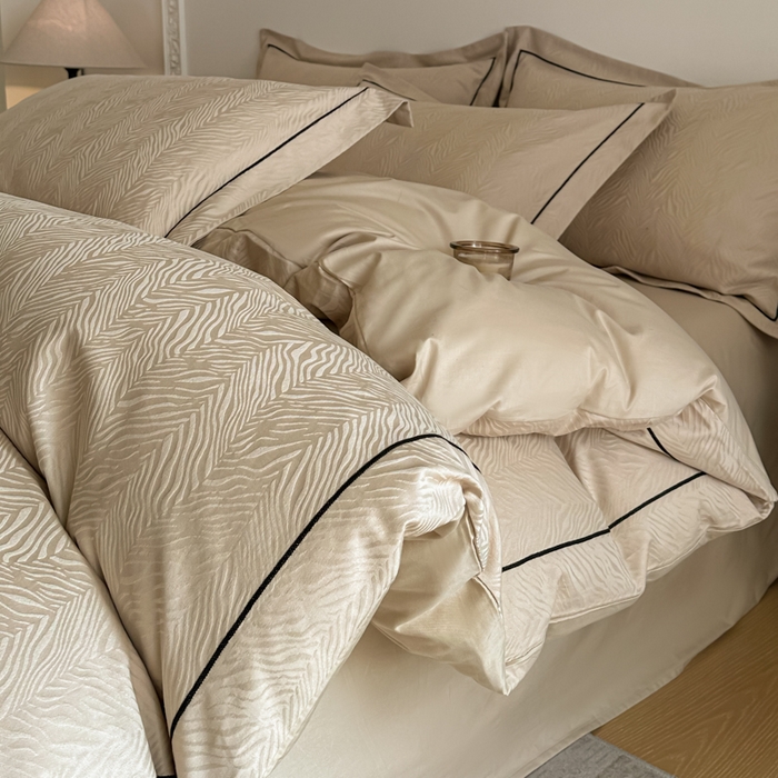 91家纺网 家纺一手货源 找家纺 首尔家纺 2026新款浮雕提花色织全棉四件套 斑马纹-米咖